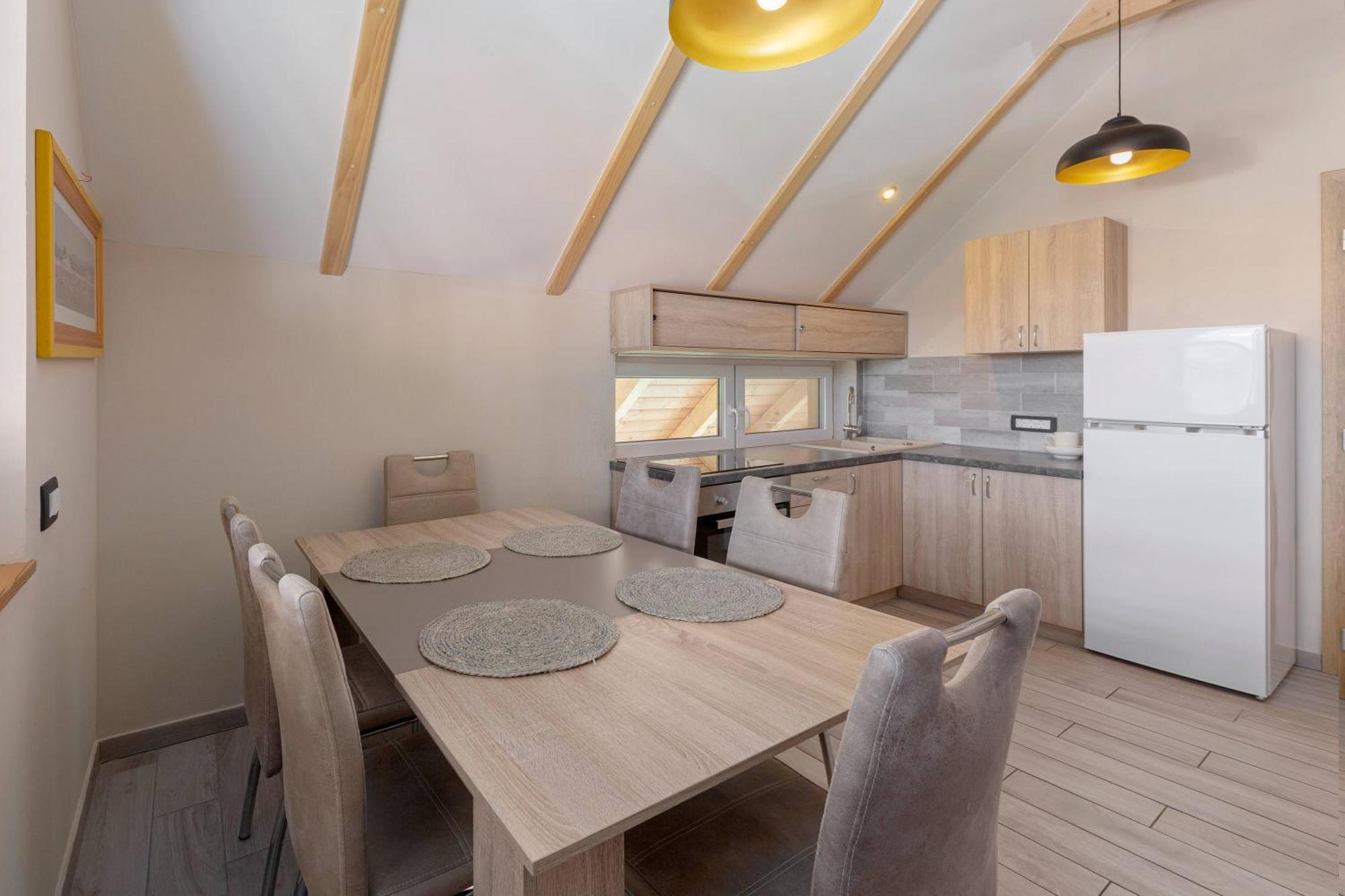 Resort Pri Hrastu Kamnik Bagian luar foto