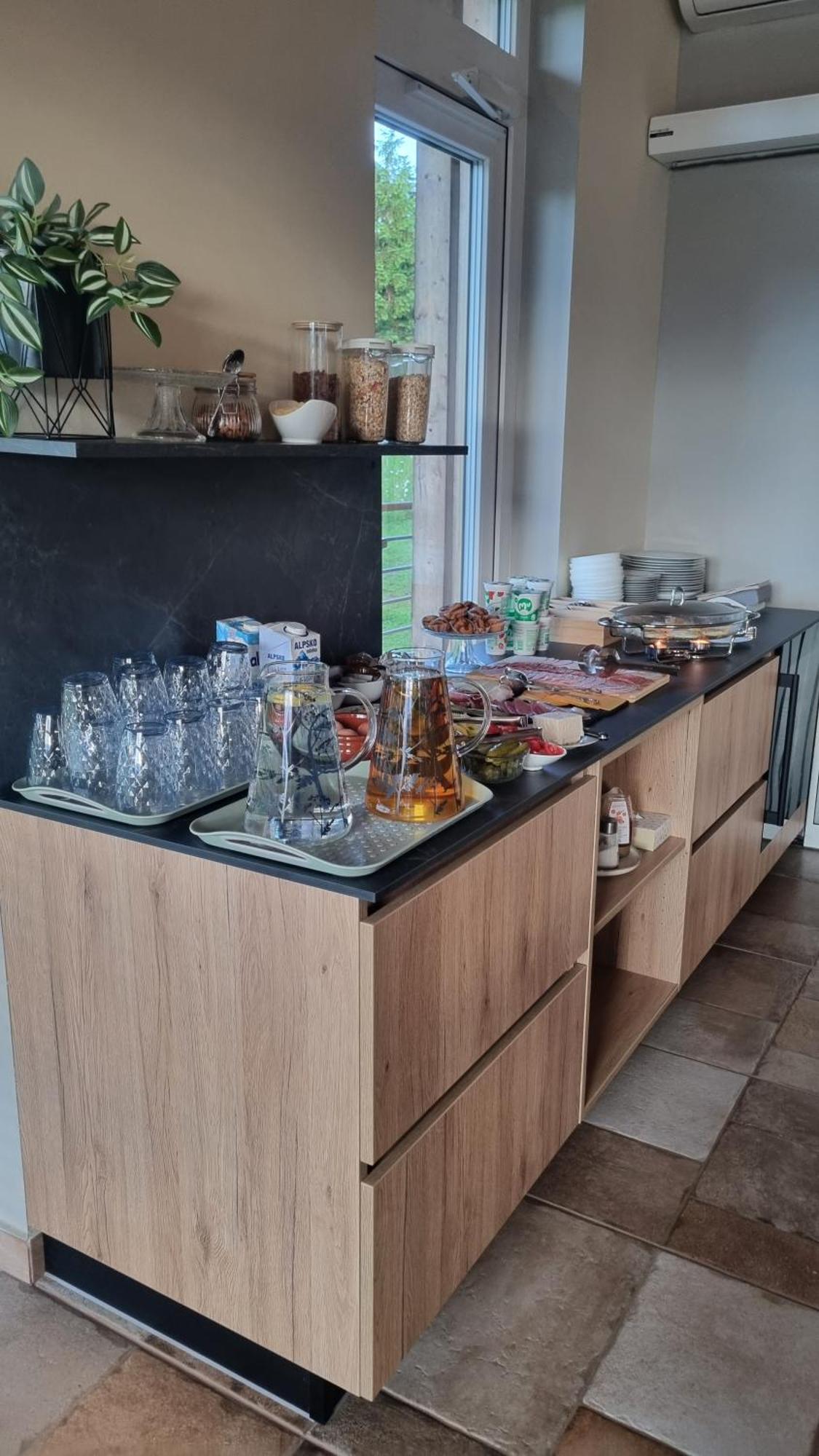 Resort Pri Hrastu Kamnik Bagian luar foto